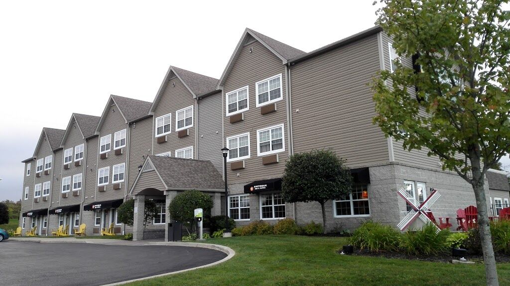 Quality Inn & Suites Amsterdam Fredericton Exterior foto